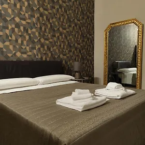 hotel-trieste-catania.taorminaitalyhotels.com/